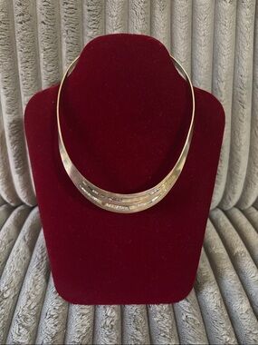 Silver-Tone Curved Collar Necklace - With Abalone Inlay